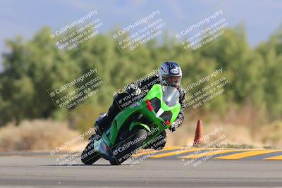 media/Nov-06-2022-SoCal Trackdays (Sun) [[208d2ccc26]]/Turn 7 Set 1 (1050am)/